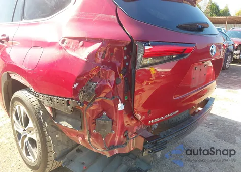 2021 Toyota Highlander Hybrid Xle z USA, uszkodzony, nr VIN 5TDGARAH9MS008508